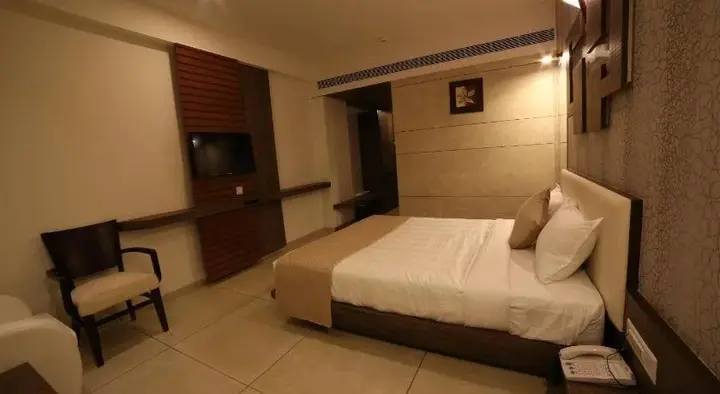 Ананд: Hotel Arizona Inn