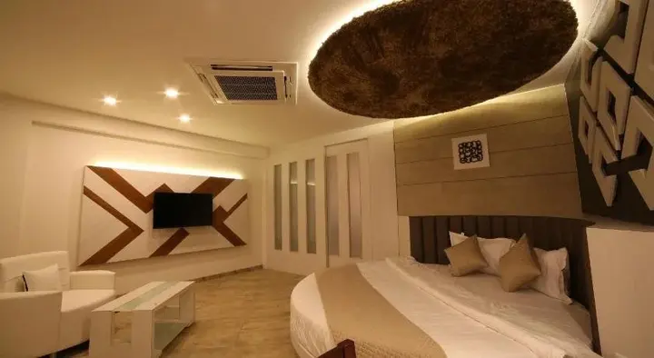 Ананд: Hotel Arizona Inn