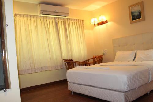 Кадапа: Ziara Hotel