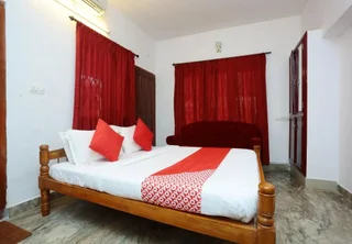 Паллипурам: Sreekrishna Kailas Inn