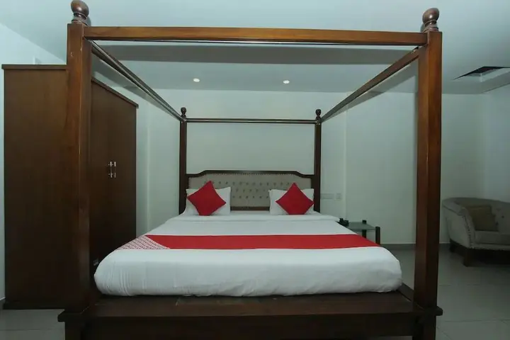Бангалор: Confido Inn & Suites