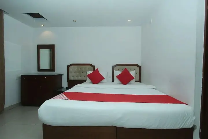Бангалор: Confido Inn & Suites
