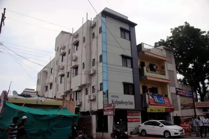 Ширди: Hotel Kalpadeep Inn