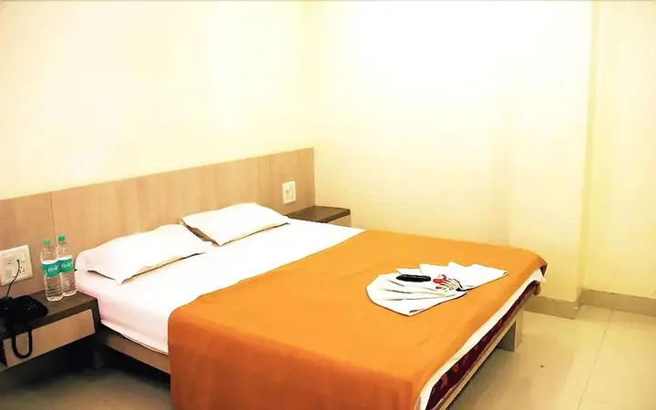Ширди: Hotel Kalpadeep Inn
