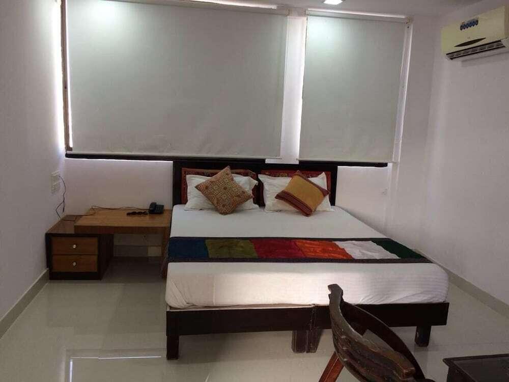 Удаипур: Hotel Vishalas The Raj Kesar Regency