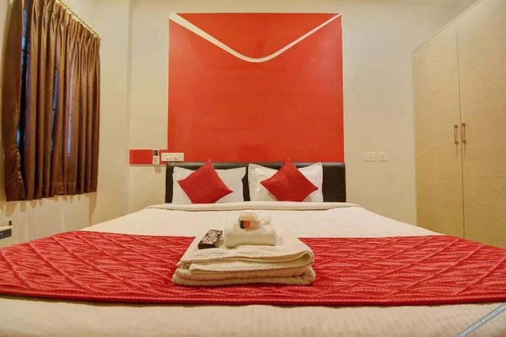 Ченнаи: Hotel Poigai