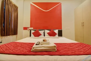 Ченнаи: Hotel Poigai