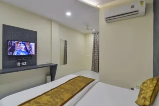 Мумбаи: Hotel Aroma