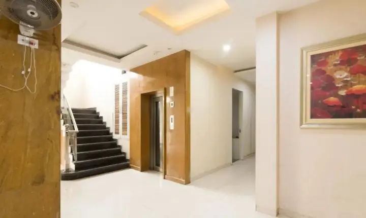 Нойда: Treebo Trend House Inn