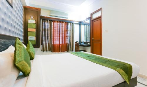 Бангалор: Hotel Adarsh Inn