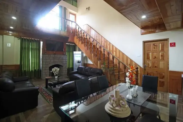 Манали: OYO 7538 Home Stay Rajput Royal Cottage