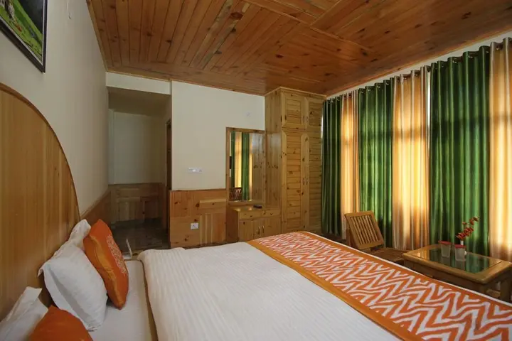 Манали: OYO 7538 Home Stay Rajput Royal Cottage