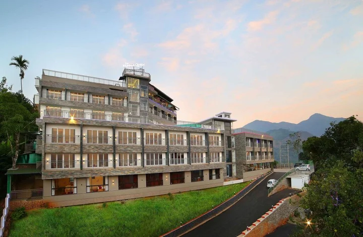 Муннар: The Munnar Queen