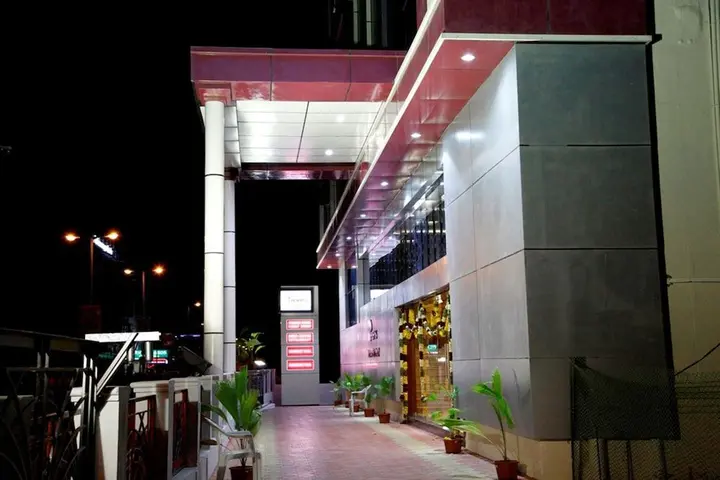 Пунди: Poppys S.E.T Residency Kumbakonam.
