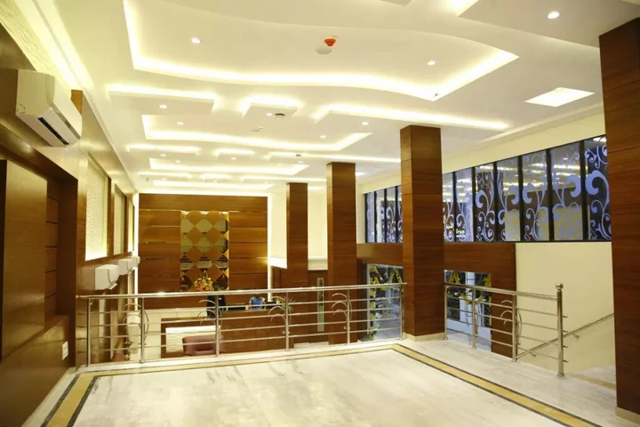 Пунди: Poppys S.E.T Residency Kumbakonam.