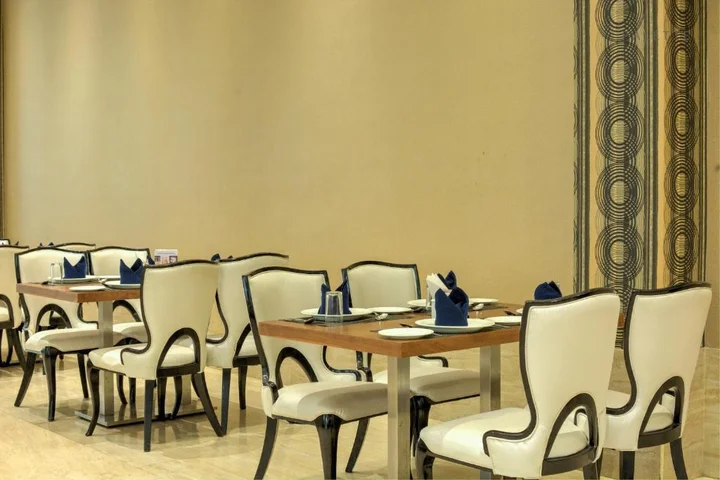 Eraniel: Hotel Pioneer Grand Palace