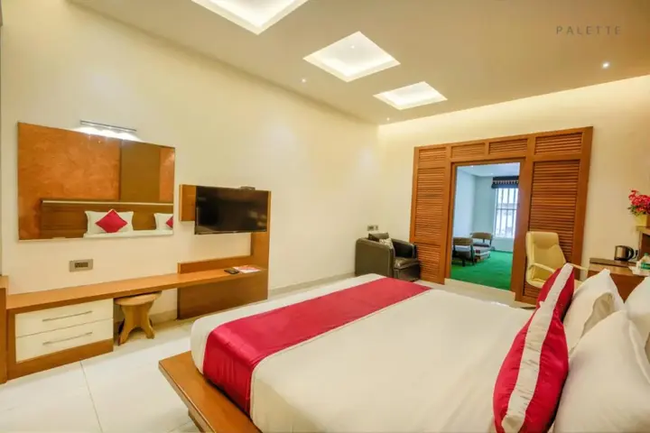 Eraniel: Hotel Pioneer Grand Palace