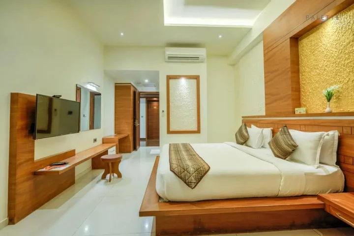 Eraniel: Hotel Pioneer Grand Palace
