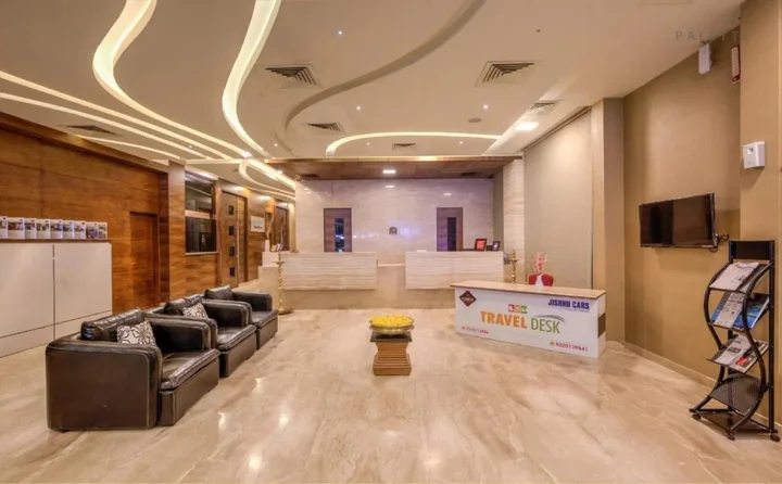 Eraniel: Hotel Pioneer Grand Palace