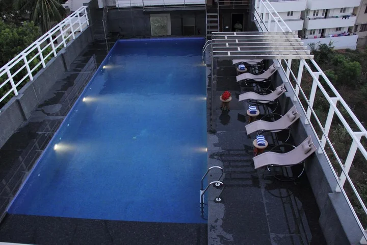 Eraniel: Hotel Pioneer Grand Palace