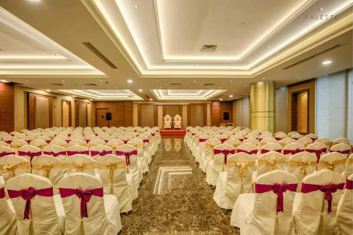 Eraniel: Hotel Pioneer Grand Palace