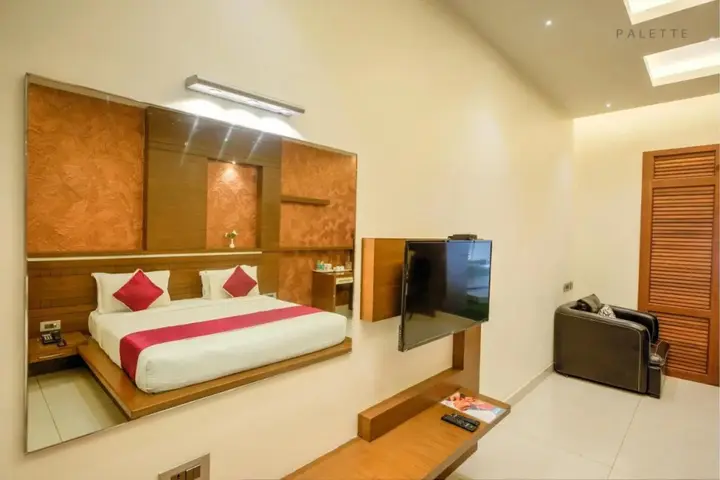 Eraniel: Hotel Pioneer Grand Palace
