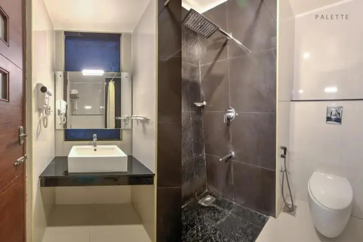 Eraniel: Hotel Pioneer Grand Palace