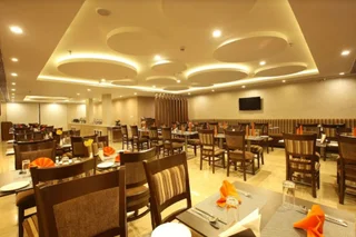Эрамаллур: Starlit Suites