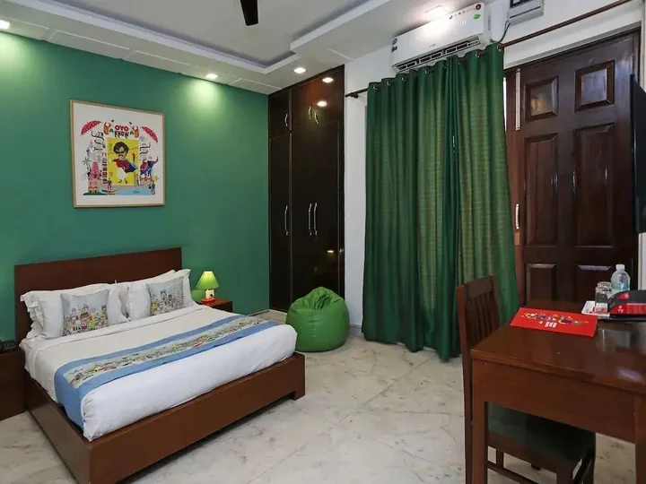 Нойда: OYO Flagship 136 Sector 45 Noida