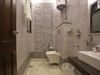 Нойда: OYO Flagship 136 Sector 45 Noida