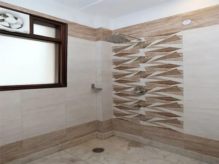 Нойда: OYO Flagship 136 Sector 45 Noida