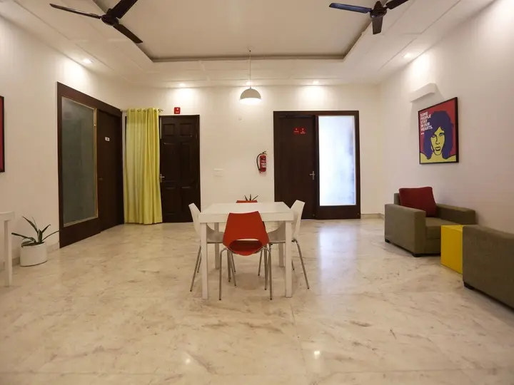 Нойда: OYO Flagship 136 Sector 45 Noida