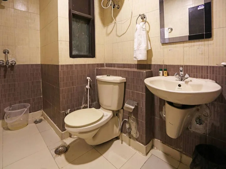Нойда: OYO Townhouse 004 Sector 51 Noida