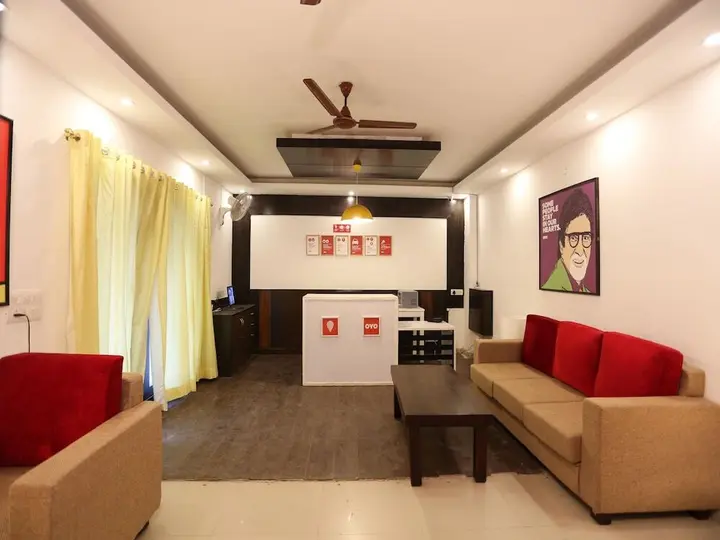 Нойда: OYO Townhouse 004 Sector 51 Noida