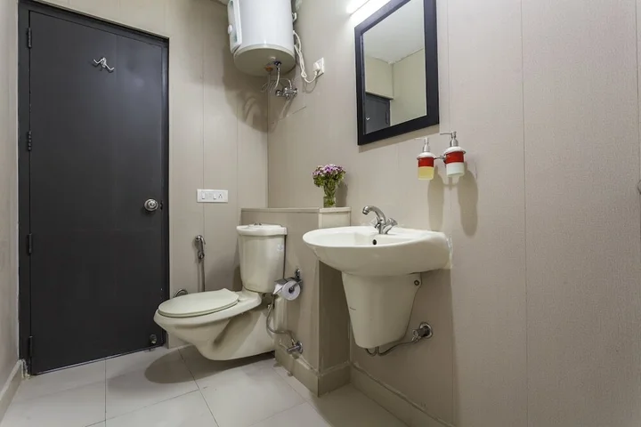 Нойда: OYO Townhouse 004 Sector 51 Noida