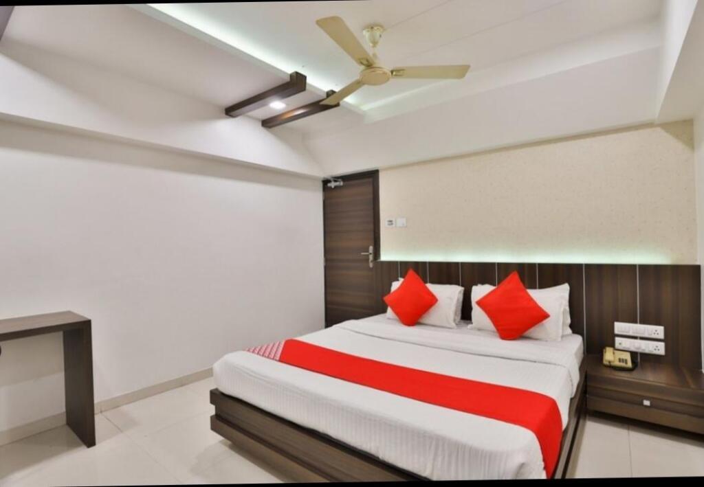 Вадодара: Hotel Amber