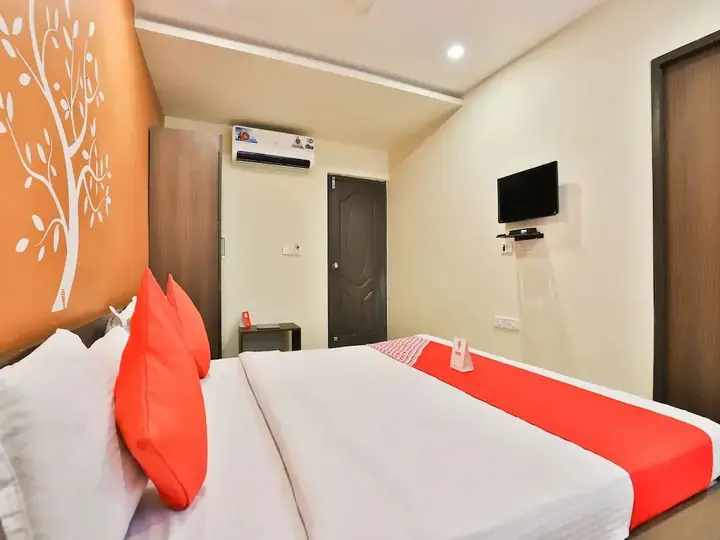Ахмедабад: OYO 2466 Laljis Hotel