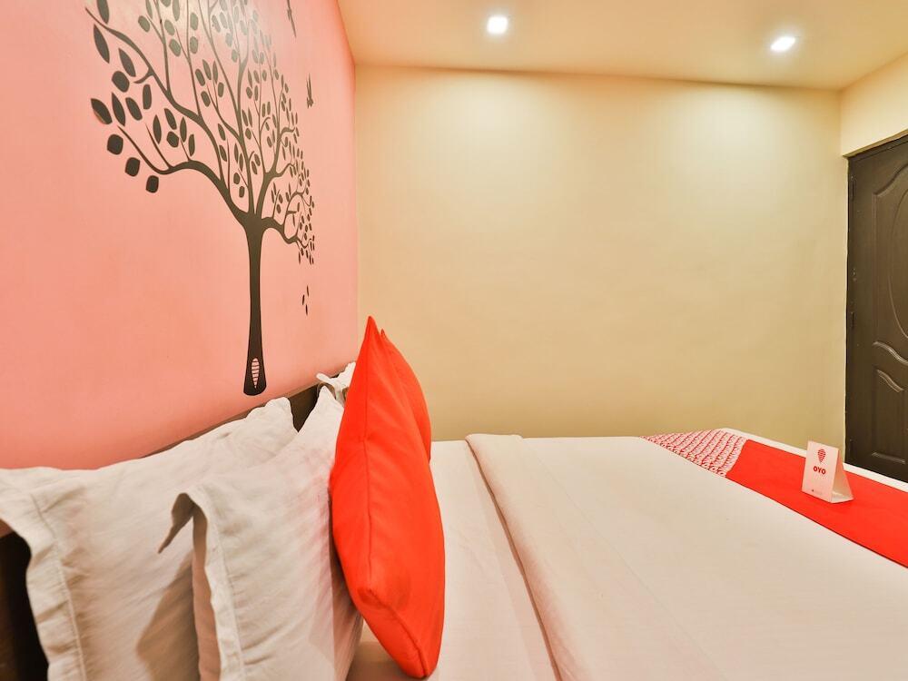 Ахмедабад: OYO 2466 Laljis Hotel