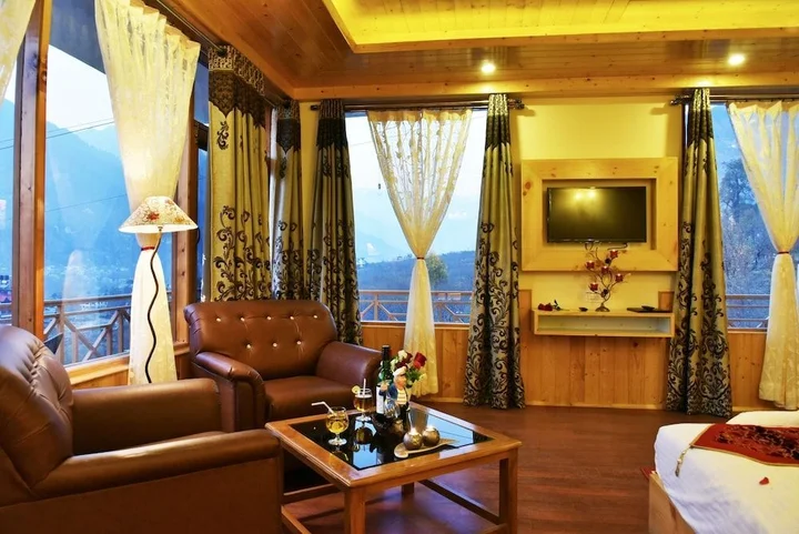 Манали: Whistling Pines Resorts and Spa
