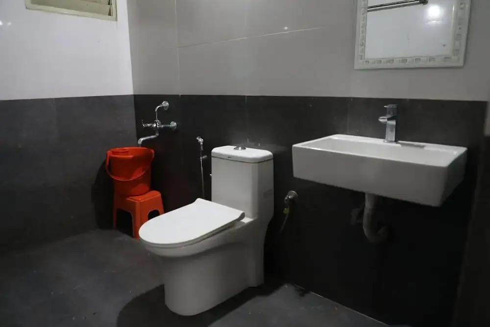 Кодайканал: Royal Hotels, Kodaikanal
