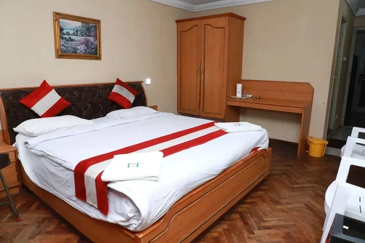 Кодайканал: Royal Hotels, Kodaikanal