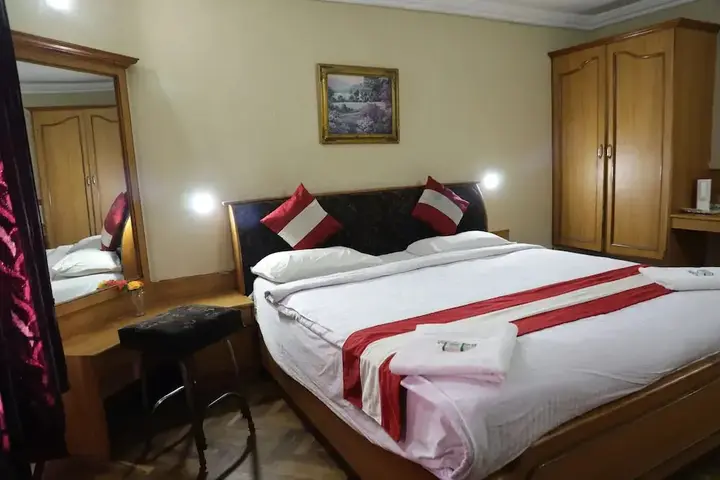 Кодайканал: Royal Hotels, Kodaikanal