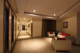Гувахати: Hotel Shoolin Grand