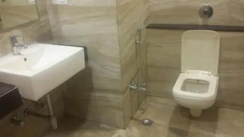 Лонавала: Hotel Lalit Inn