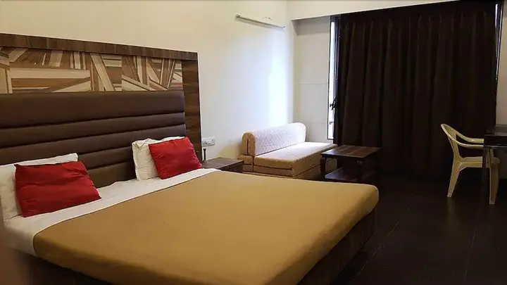 Лонавала: Hotel Lalit Inn