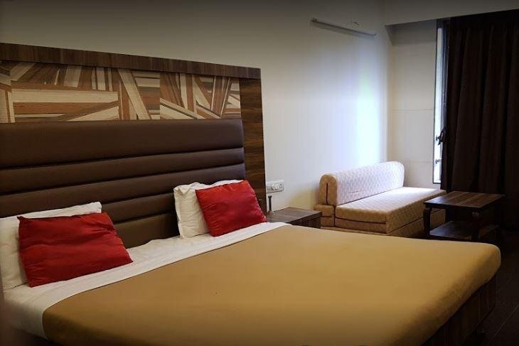 Лонавала: Hotel Lalit Inn