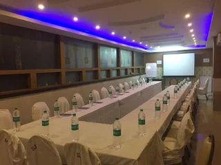 Бангалор: Capital O 1435 Hotel Millennium Plaza