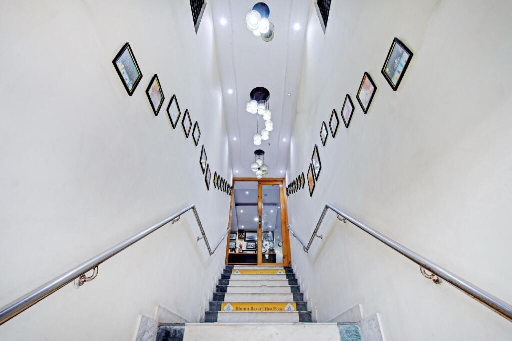 Колката: Fabhotel Motisarai