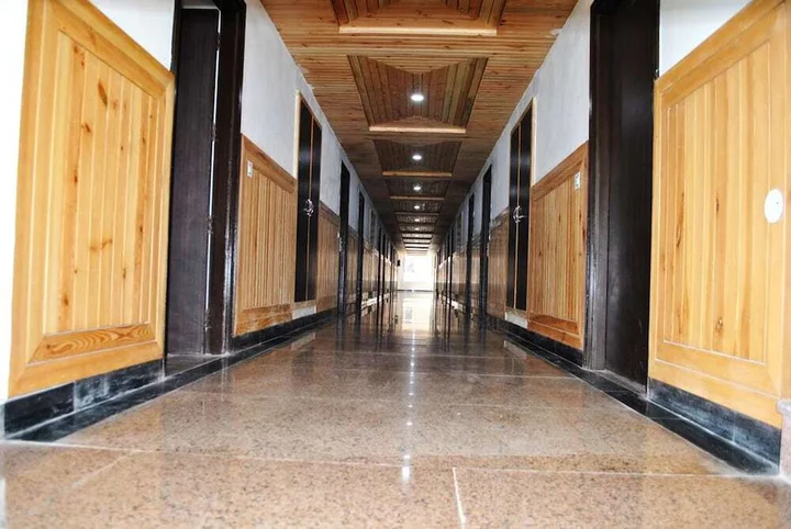 Патнитоп: Hotel Natraj International