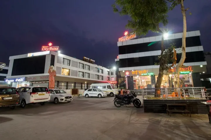Ширди: Hotel City Point